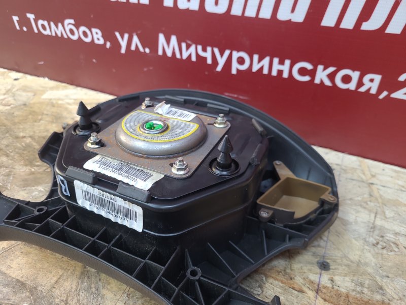 Подушка безопасности водителя