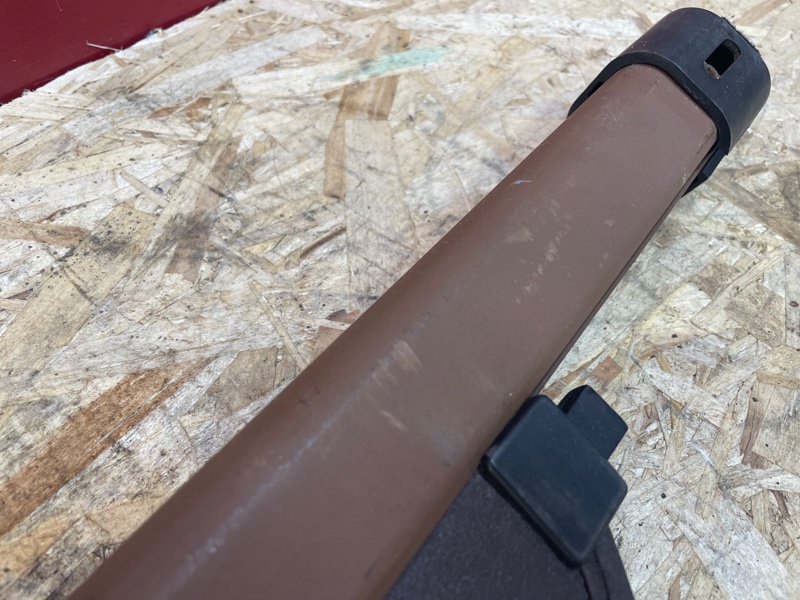 Шторка багажника