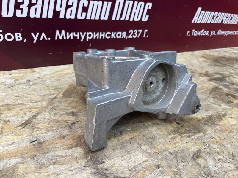 Кронштейн компрессора кондиционера