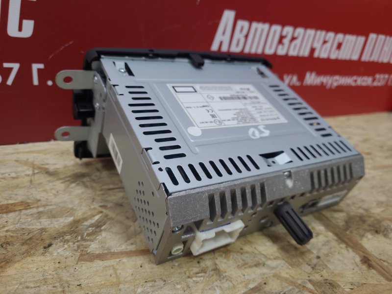 Магнитола штатная