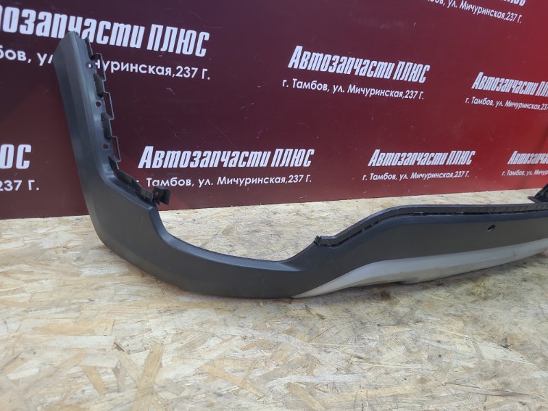 Накладка бампера