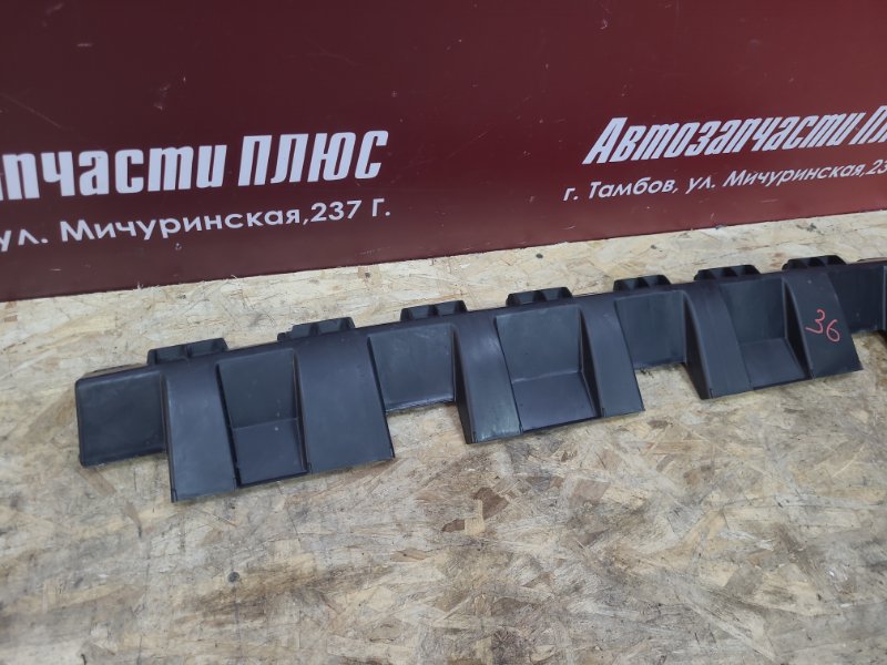 Кронштейн порога