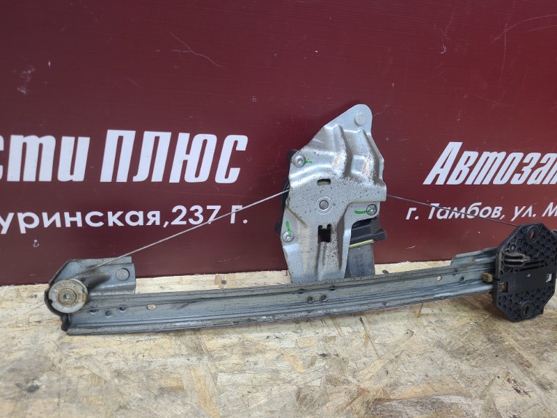 Стеклоподъемник    двери