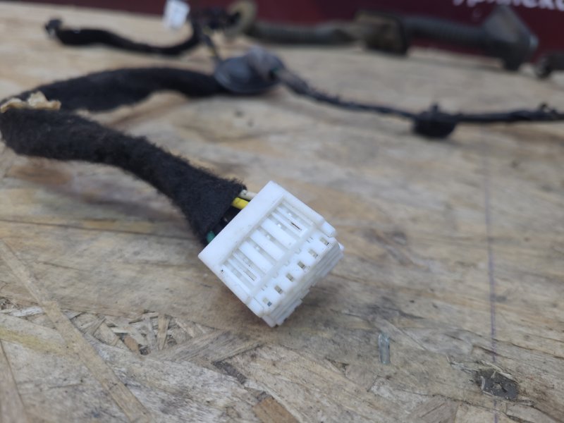 Проводка      двери