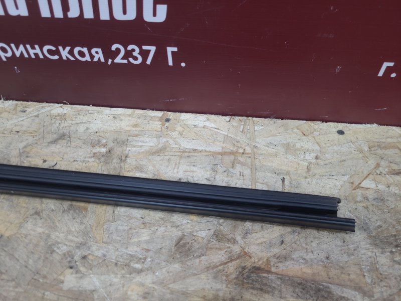 Уплотнитель стекла двери внутренний