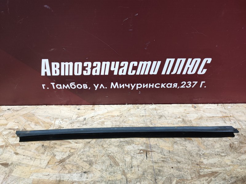 Уплотнитель стекла двери внутренний