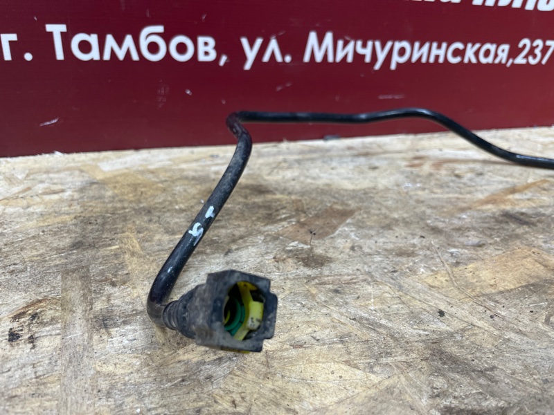 Трубка топливная