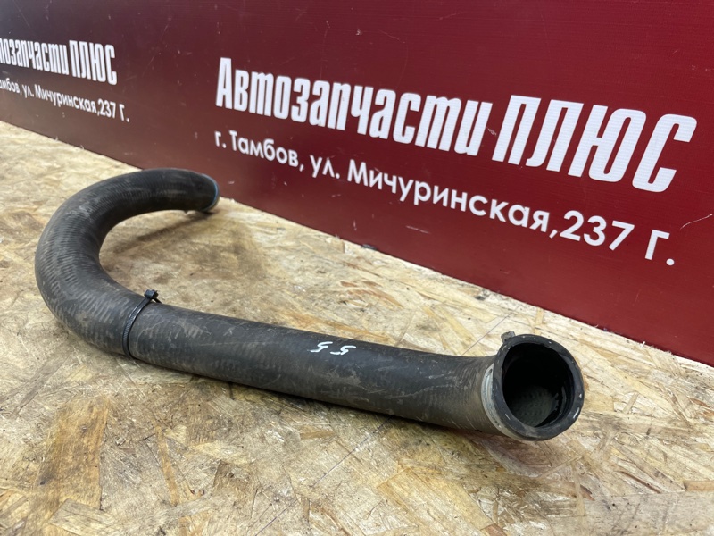 Патрубок радиатора