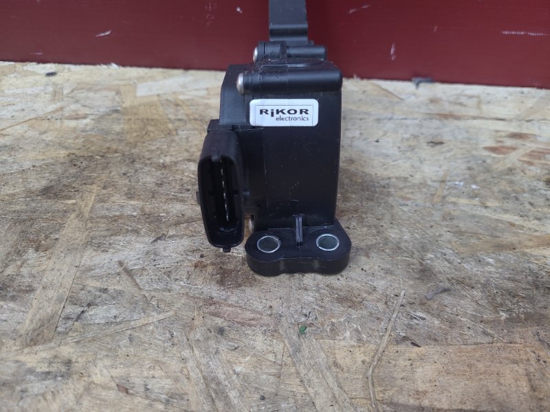 Педаль газа