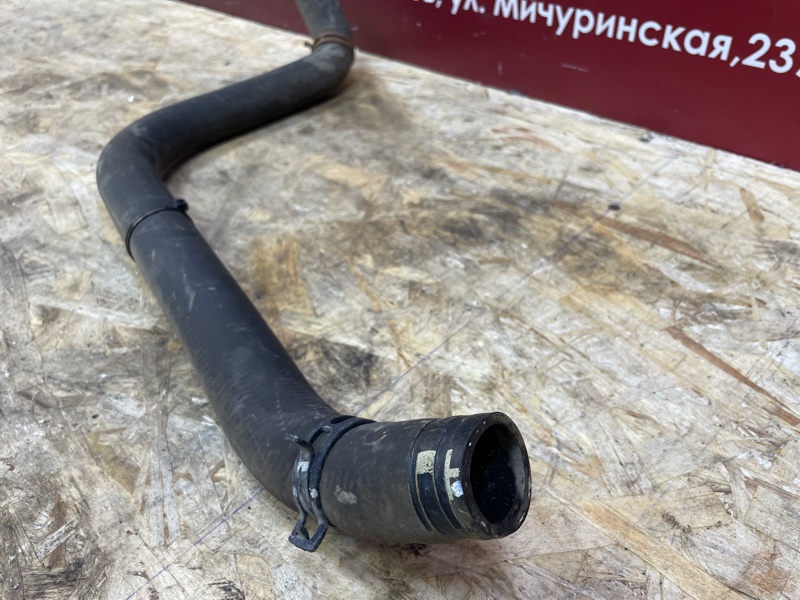 Патрубок радиатора