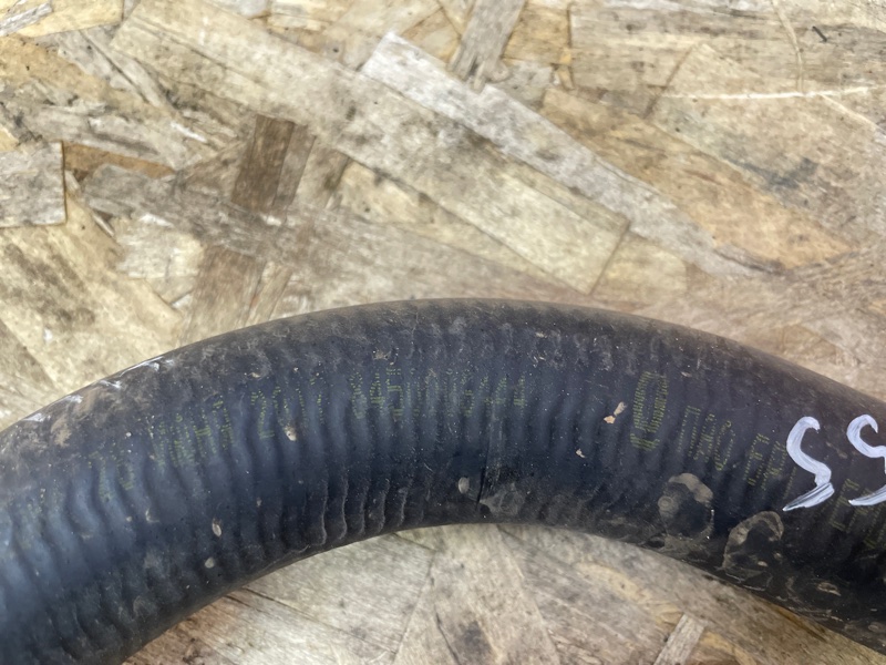 Патрубок радиатора