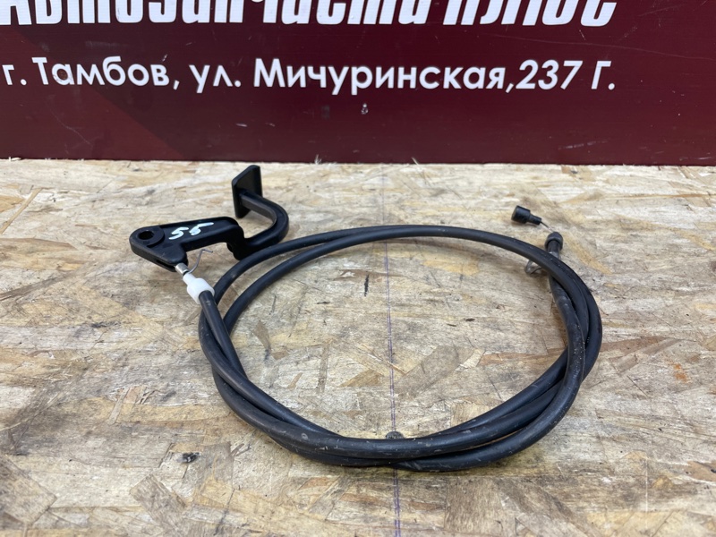 Ручка открывания капота