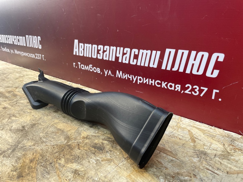 Воздуховод салона