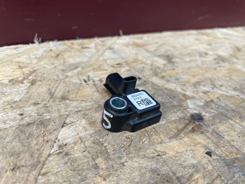 Боковой датчик удара