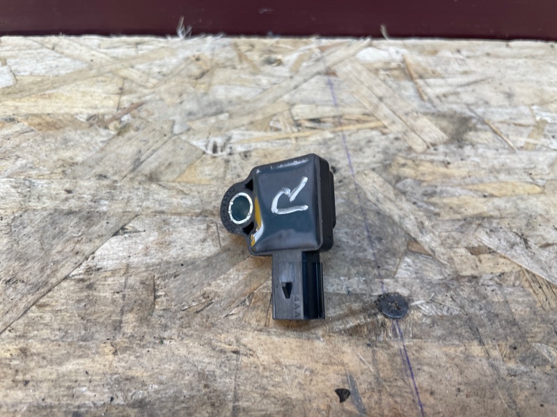 Боковой датчик удара