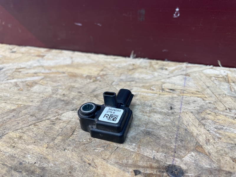 Боковой датчик удара