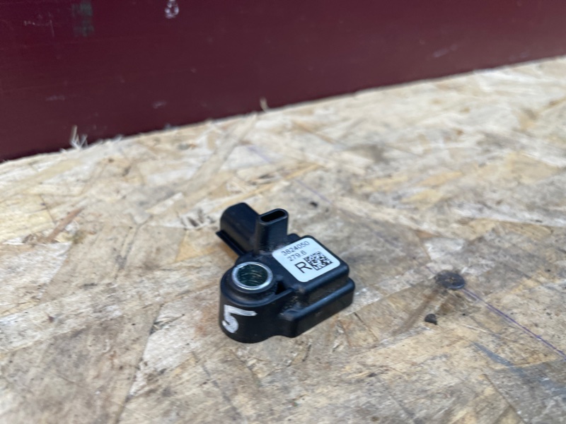 Боковой датчик удара