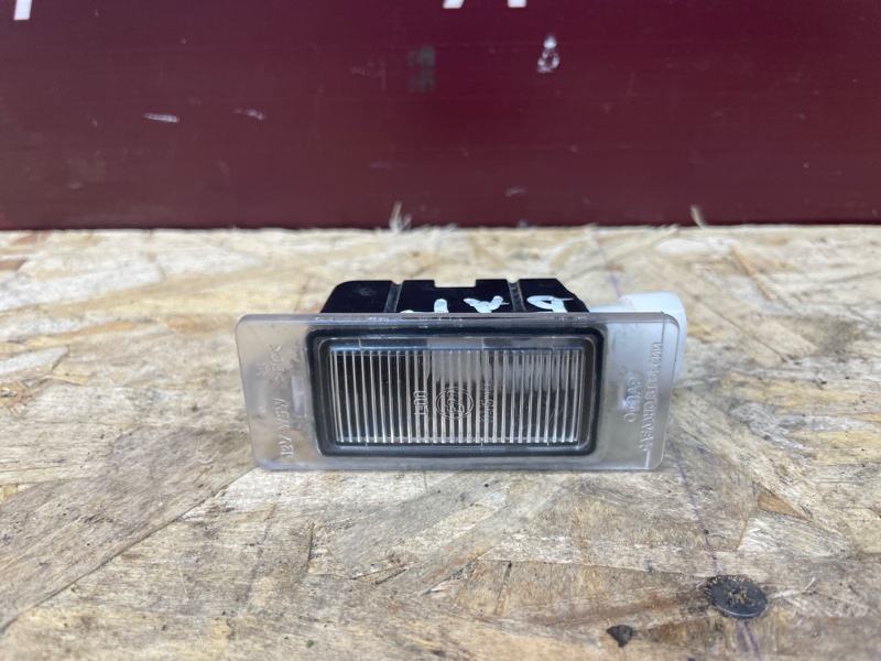 Плафон подсветки номера