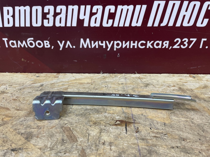 Направляющая стекла     двери