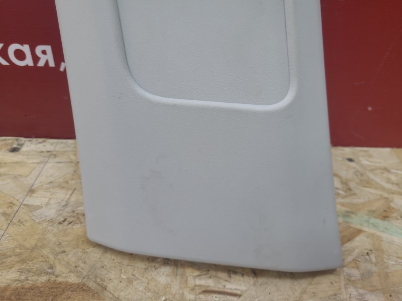 Обшивка средней стойки