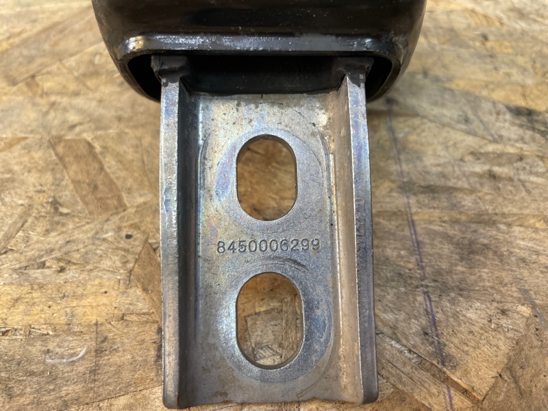 Опора двигателя