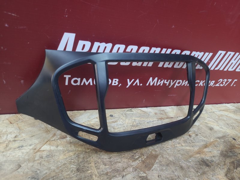 Рамка магнитолы