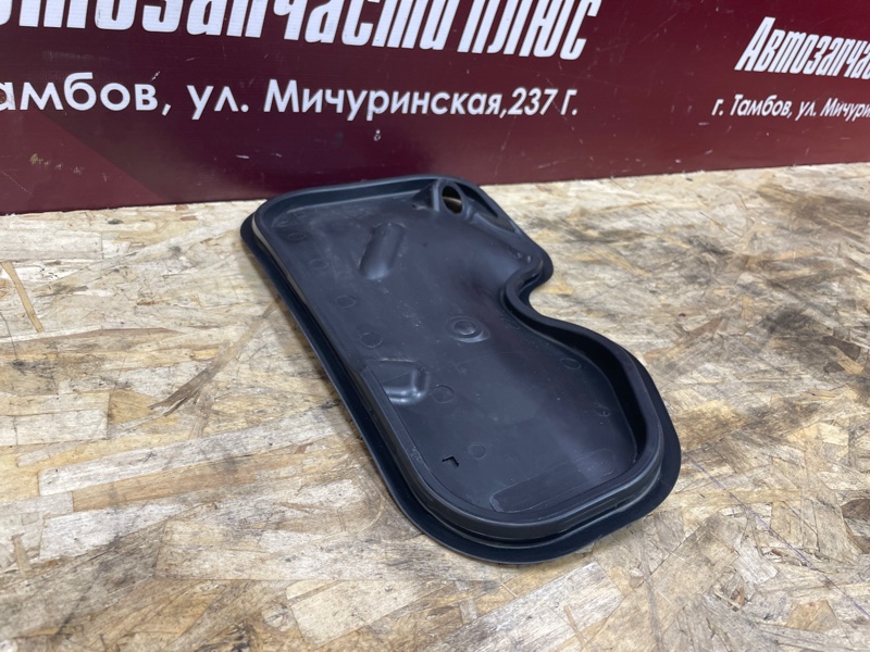 Заглушка двери