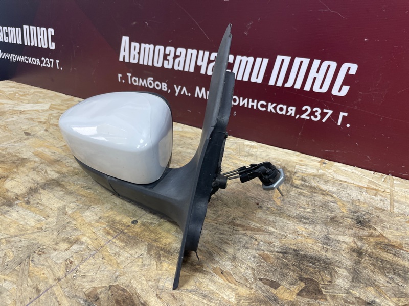 Зеркало заднего вида боковое
