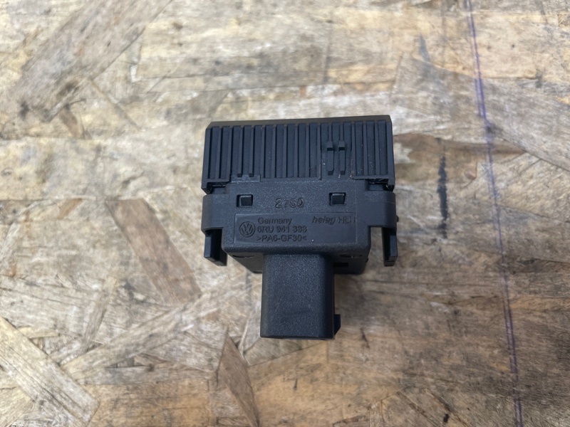 Кнопка корректора фар