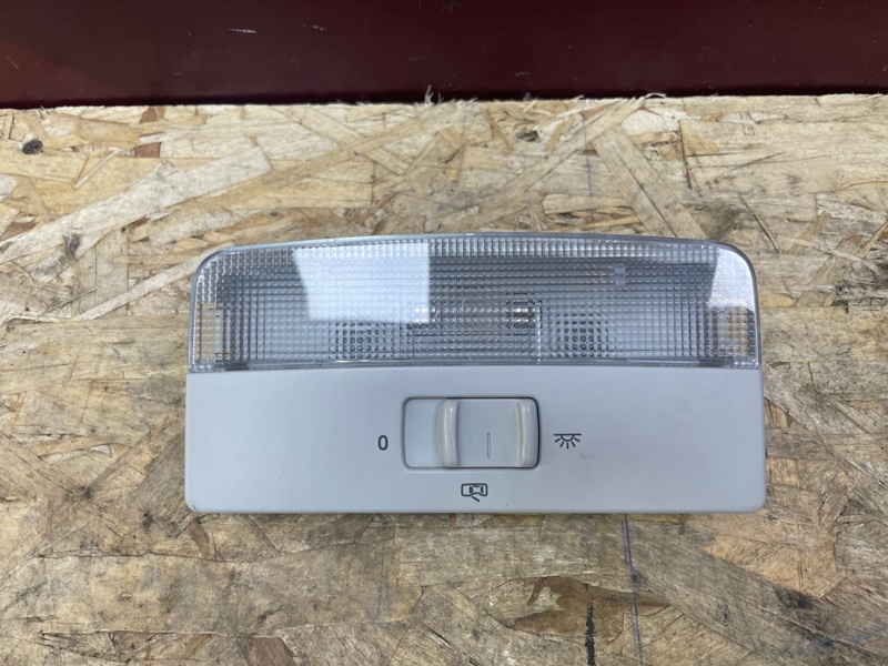 плафон освещения салона