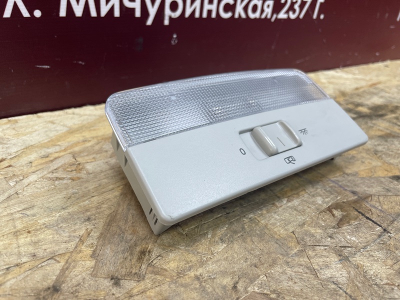 плафон освещения салона