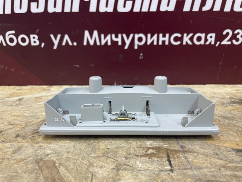 плафон освещения салона