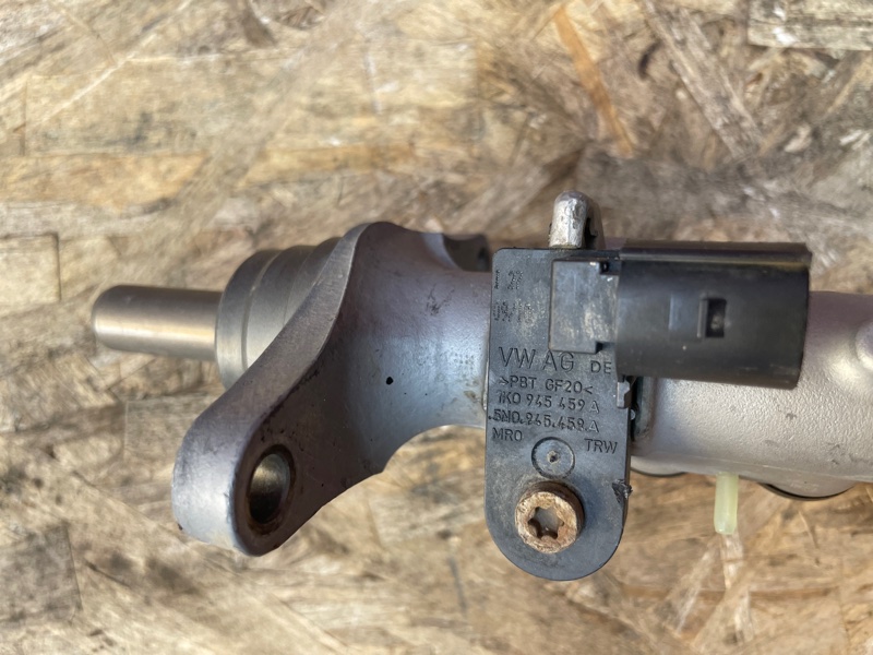 Главный тормозной цилиндр