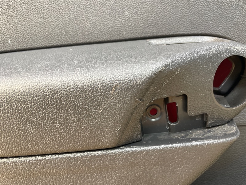 Обшивка боковой двери