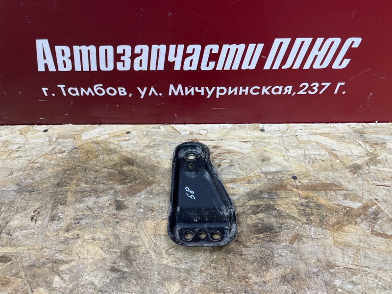 Кронштейн подрамника