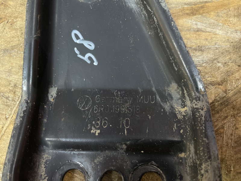 Кронштейн подрамника