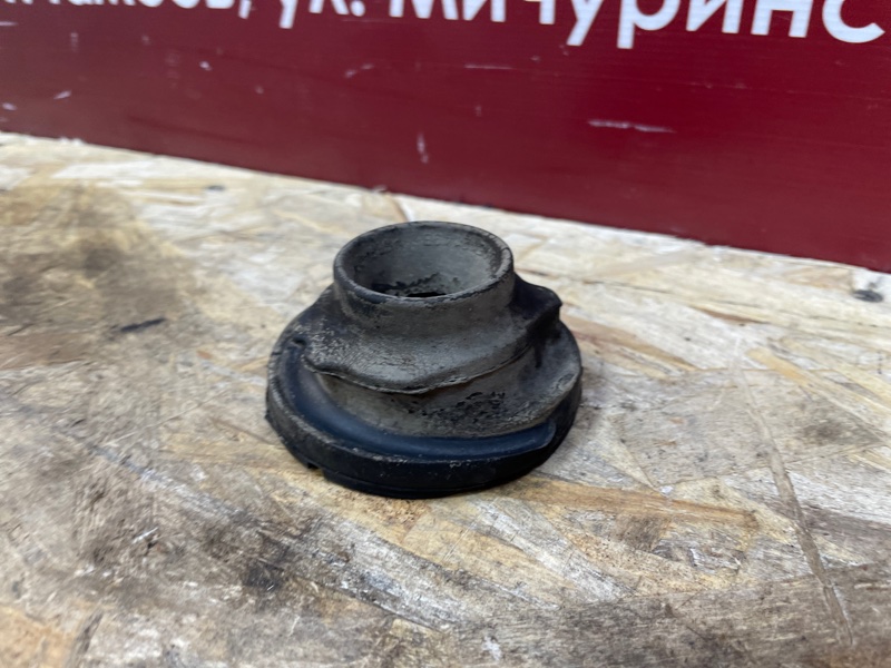 Верхняя опора    пружины