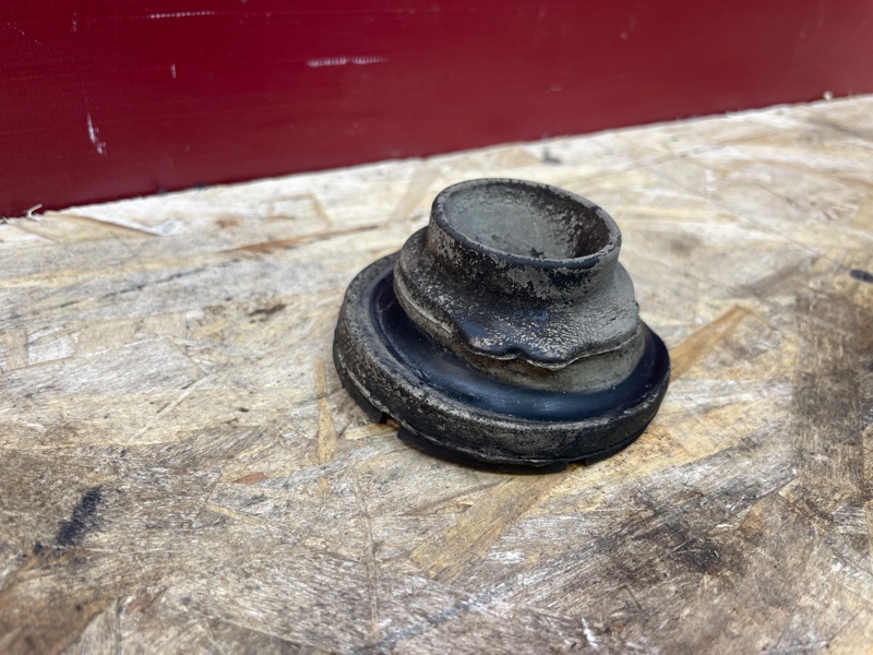 Верхняя опора    пружины