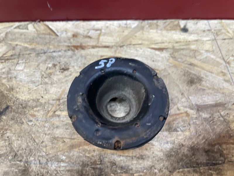 Верхняя опора    пружины