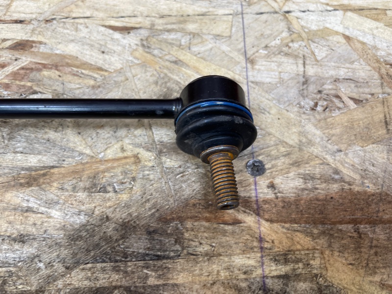 Стойка стабилизатора