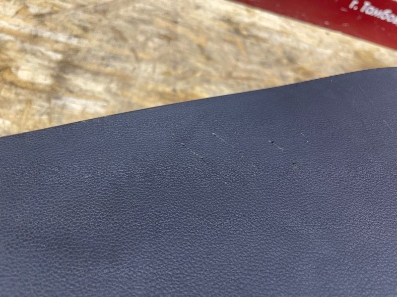 Консоль между сидений