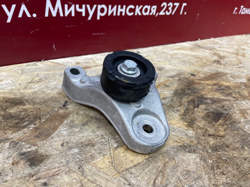 Кронштейн    опоры двигателя