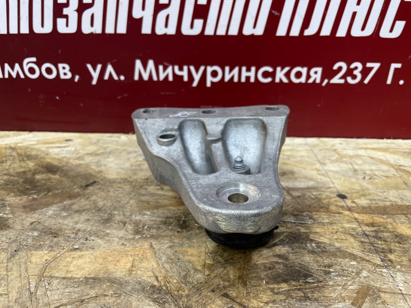 Кронштейн    опоры двигателя