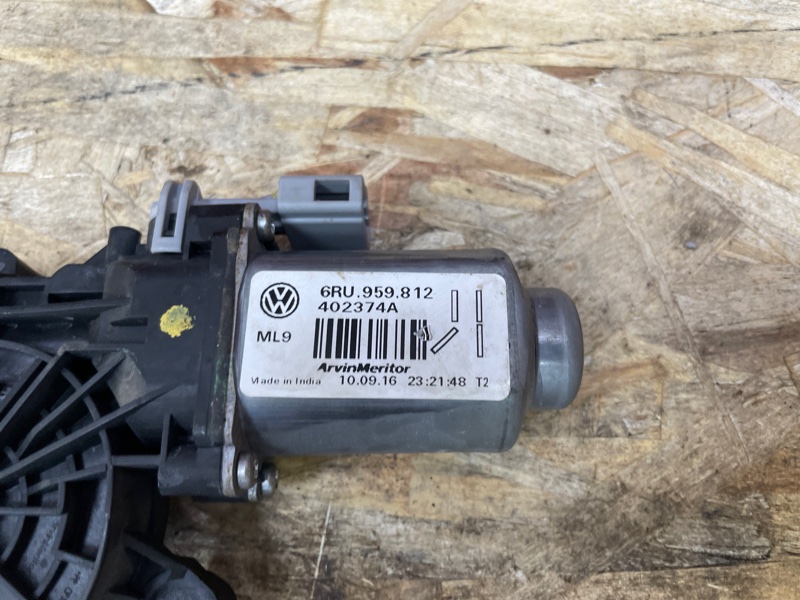 Мотор стеклоподъемника