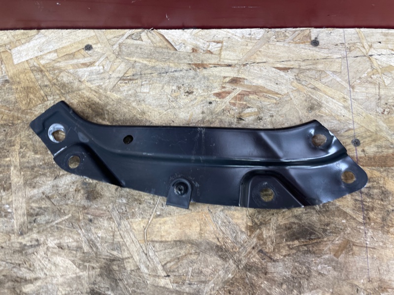 Кронштейн фары