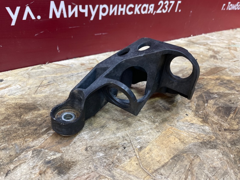 Кронштейн троса КПП