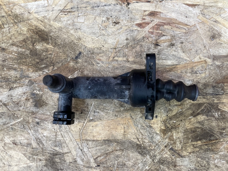 Цилиндр сцепления