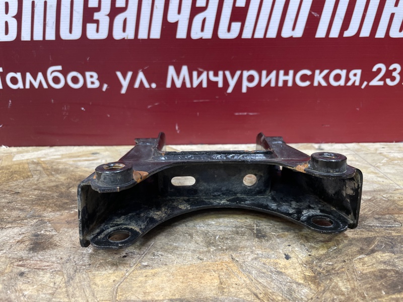 Кронштейн кпп