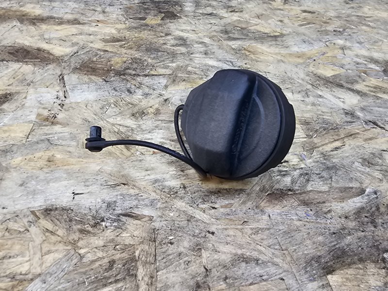 Крышка топливного бака