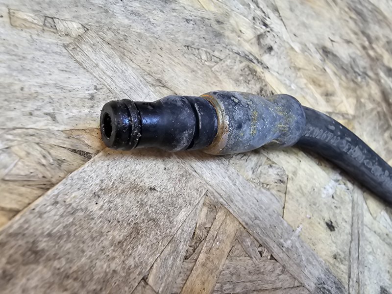 Трубка цилиндра сцепления